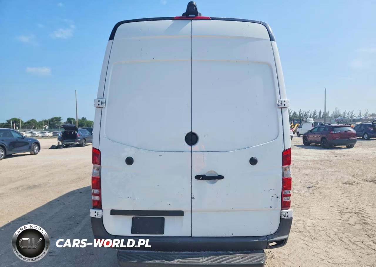 2018 Mercedes-Benz Sprinter 2500 VIN:WD3PE8CD2JP588399 - 6