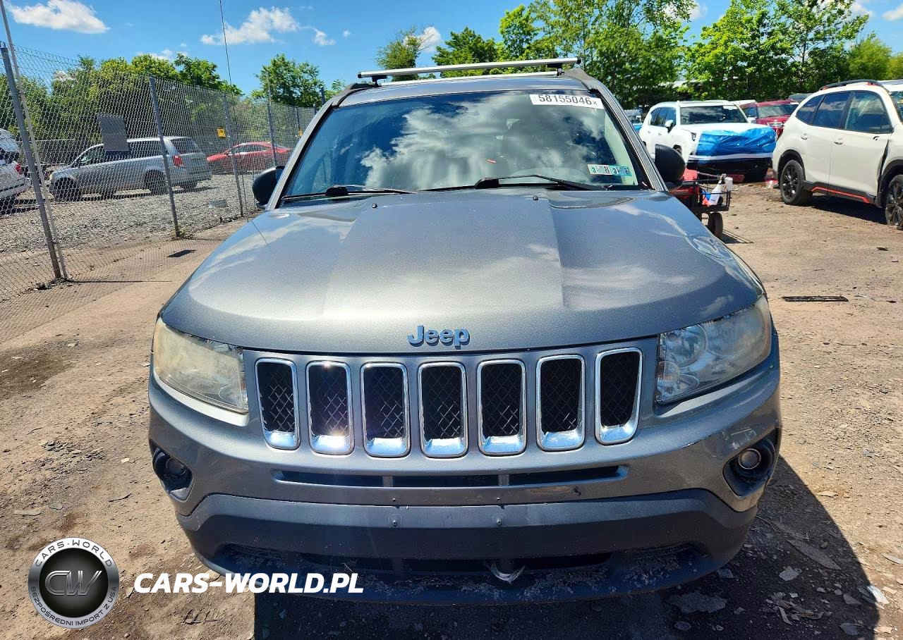 2013 Jeep Compass Latitude VIN:1C4NJDEB3DD253414 - 5