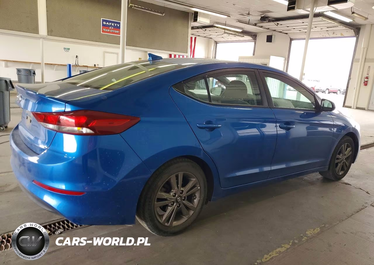 2018 Hyundai Elantra Sel VIN:5NPD84LF7JH344060 - 3