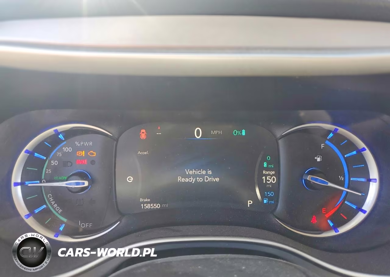 2018 Chrysler Pacifica Hybrid Touring Plus VIN:2C4RC1H70JR293587 - 9