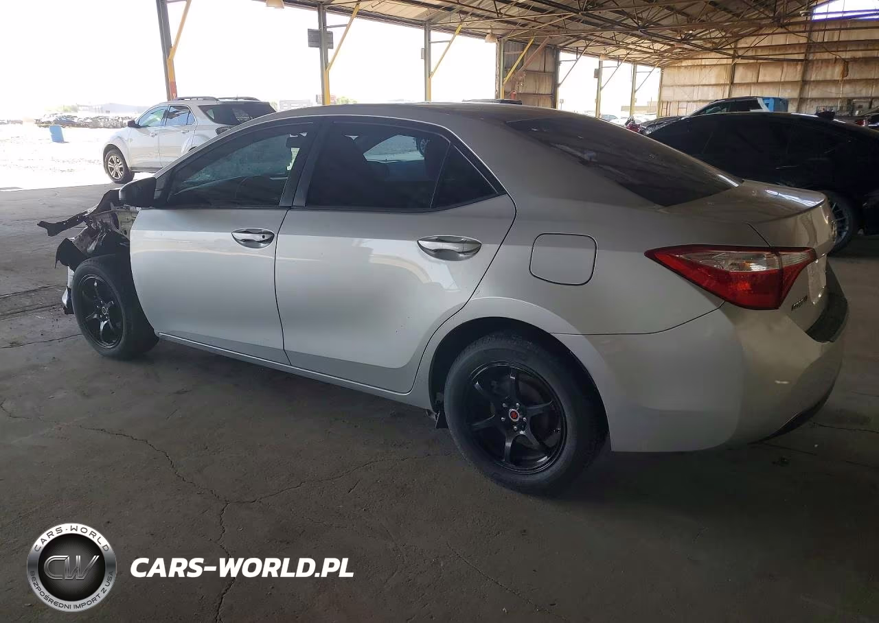 2015 Toyota Corolla Le VIN:5YFBURHE9FP279349 - 2