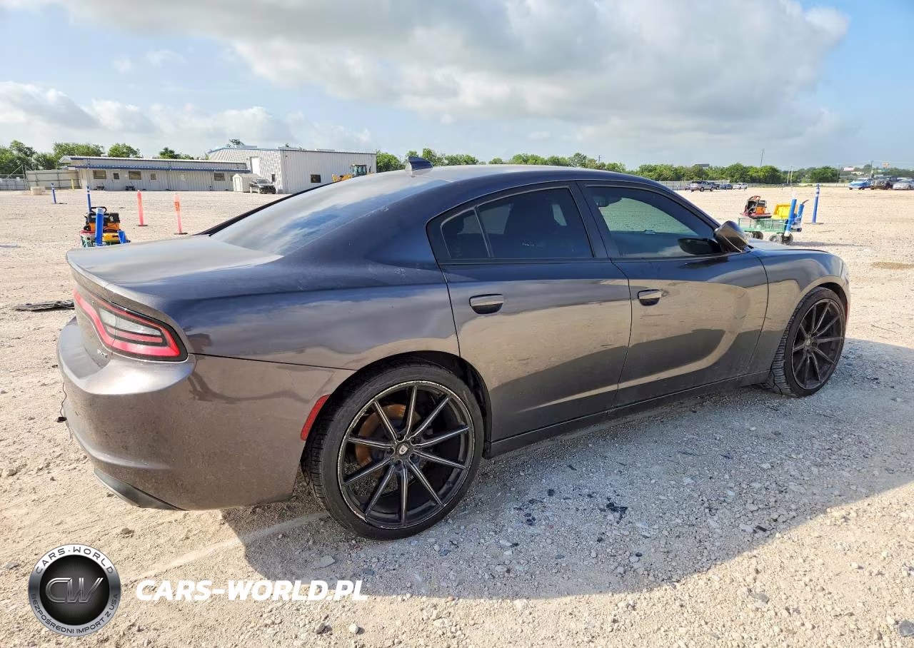 2016 Dodge Charger Sxt VIN:2C3CDXHG3GH354729 - 3
