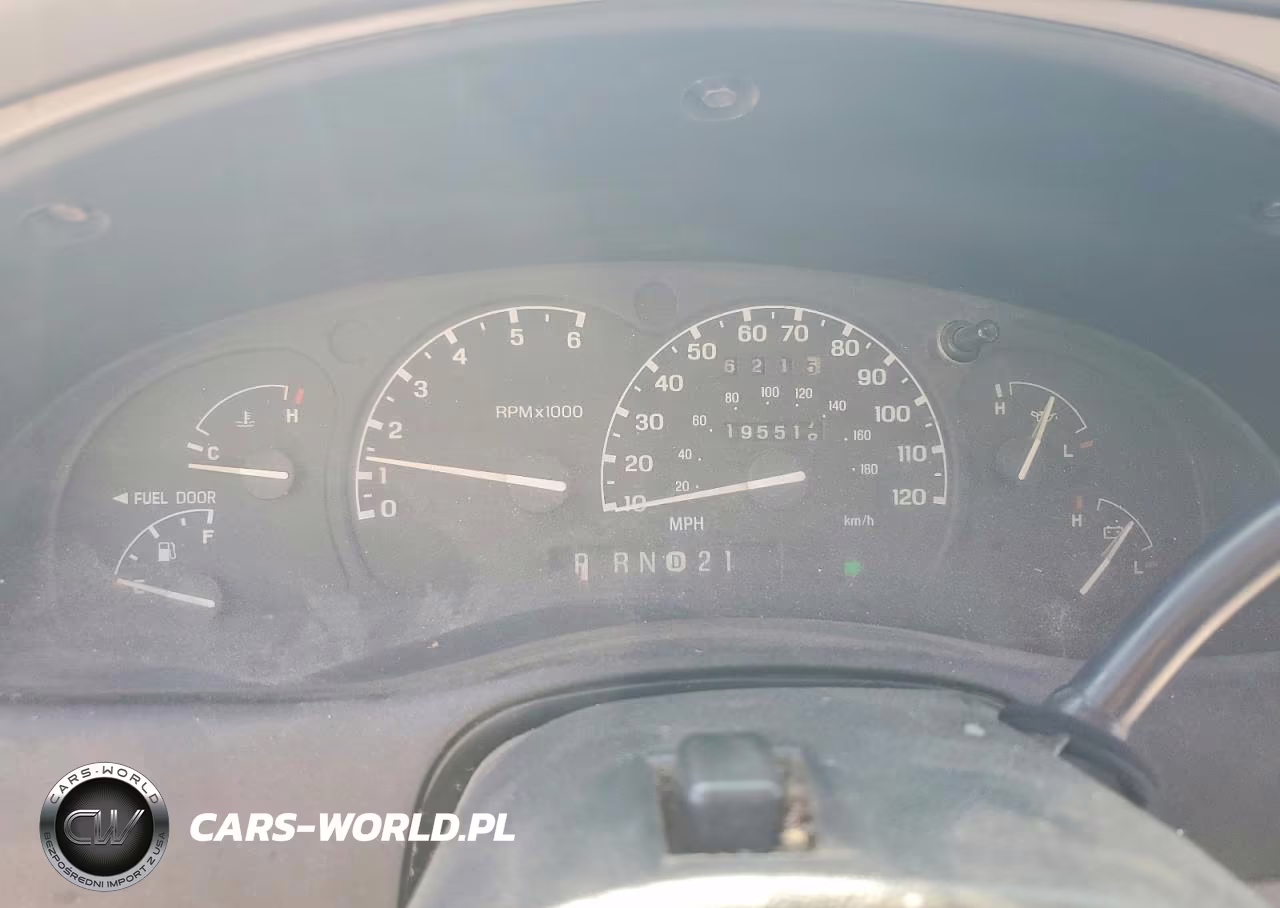 1999 Mazda B3000 Cab Plus VIN:4F4ZR16V3XTM32717 - 9