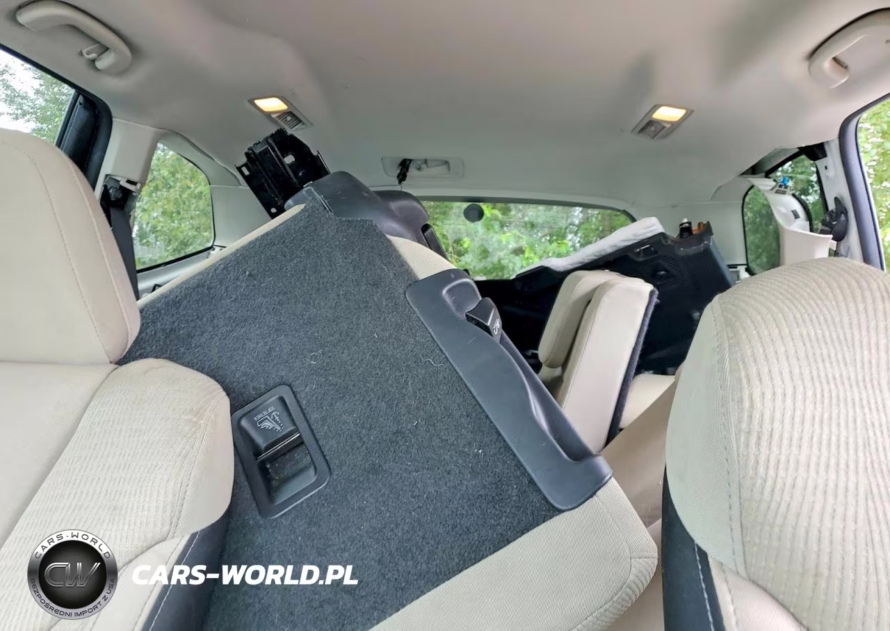 2019 Subaru Ascent Premium VIN:4S4WMACD7K3413212 - 10