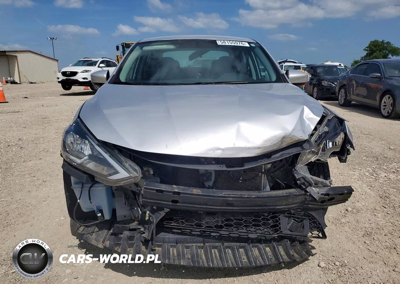 2018 Nissan Sentra S VIN:3N1AB7AP0JY211003 - 5