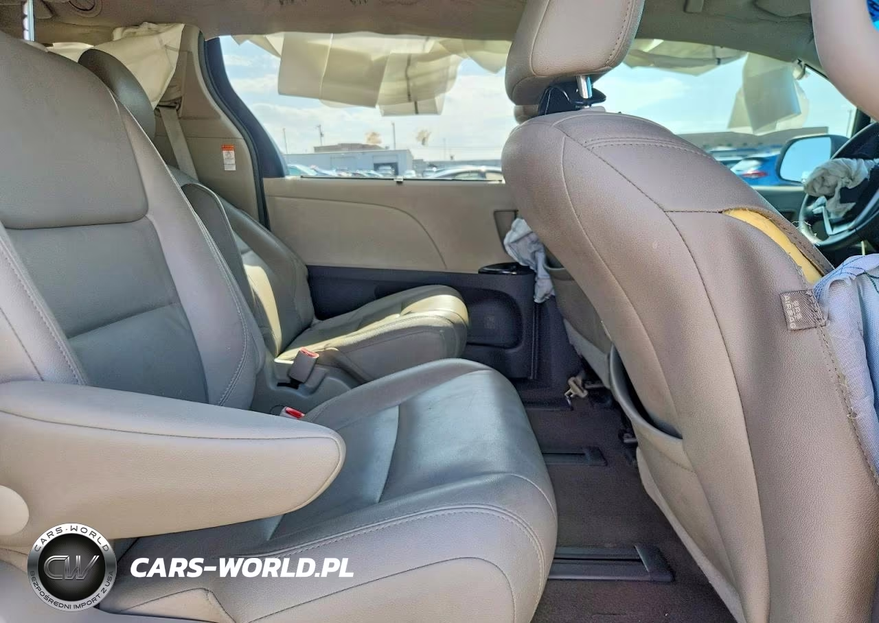 2017 Toyota Sienna Xle 7-Passenger VIN:5TDDZ3DC6HS160034 - 11