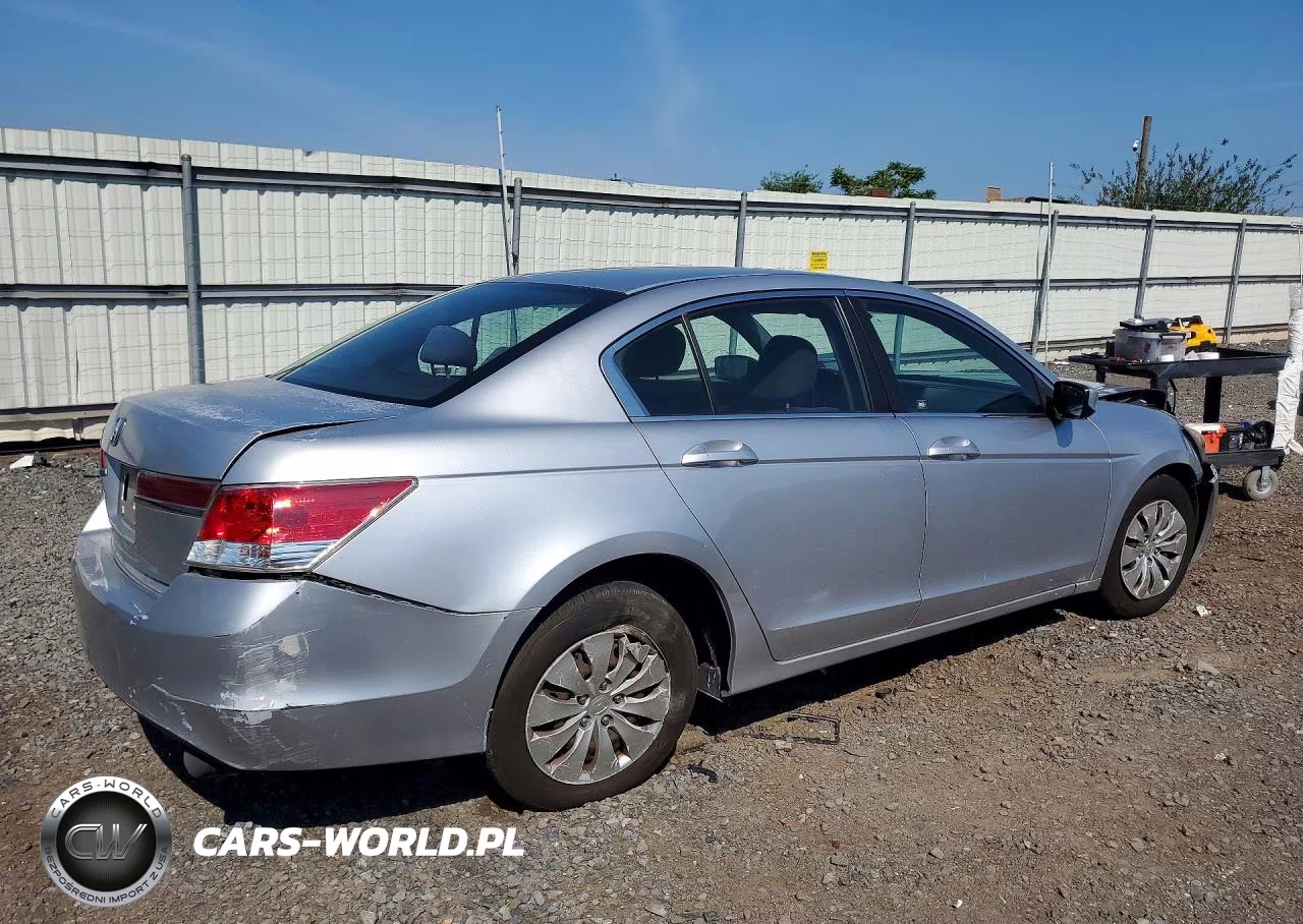 2011 Honda Accord Lx VIN:1HGCP2F33BA037614 - 3