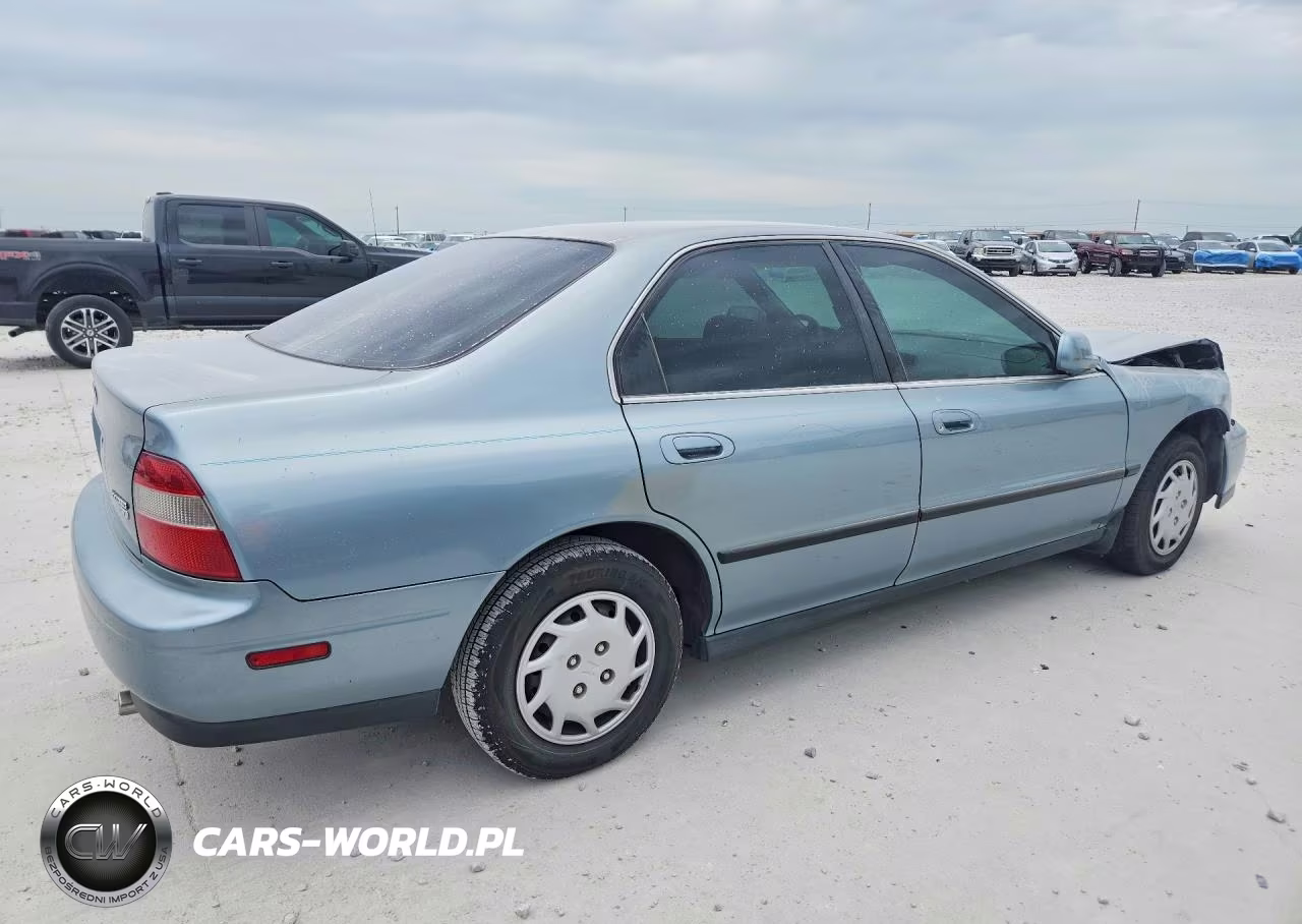 1994 Honda Accord Lx VIN:JHMCD5638RC104651 - 3