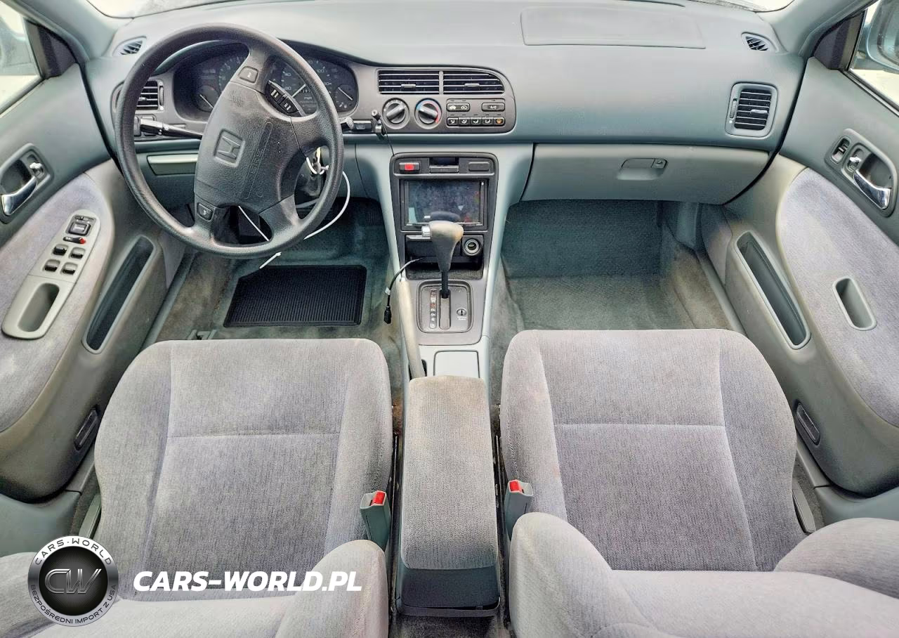 1994 Honda Accord Lx VIN:JHMCD5638RC104651 - 8