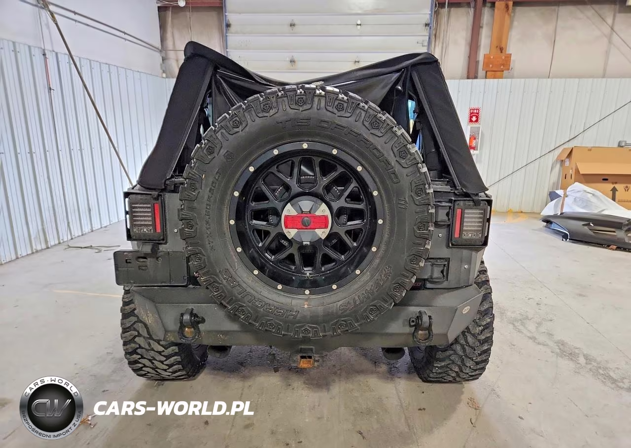 2017 Jeep Wrangler Unlimited Rubicon VIN:1C4BJWFG6HL702007 - 6