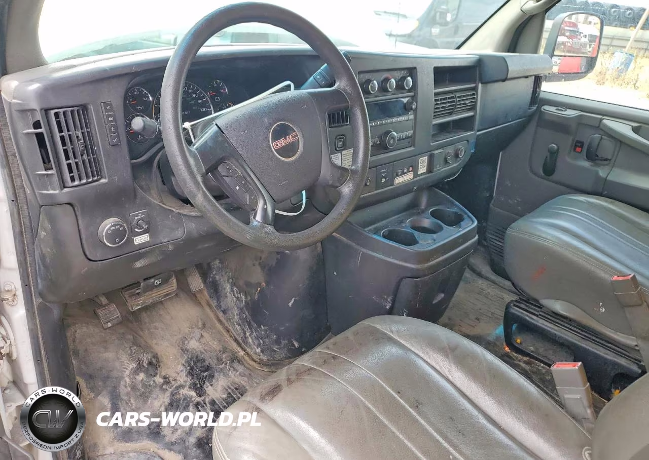 2015 GMC Savana Cutaway G3500 VIN:1GD072CF8F1181211 - 8