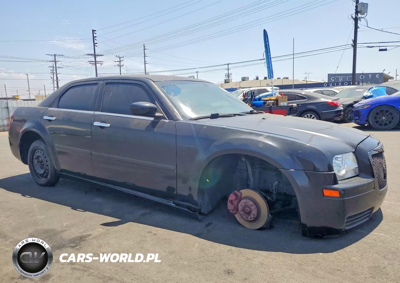 2007 Chrysler 300 VIN:2C3KA43R07H889612 - 4