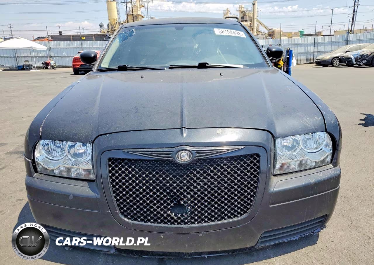 2007 Chrysler 300 VIN:2C3KA43R07H889612 - 5