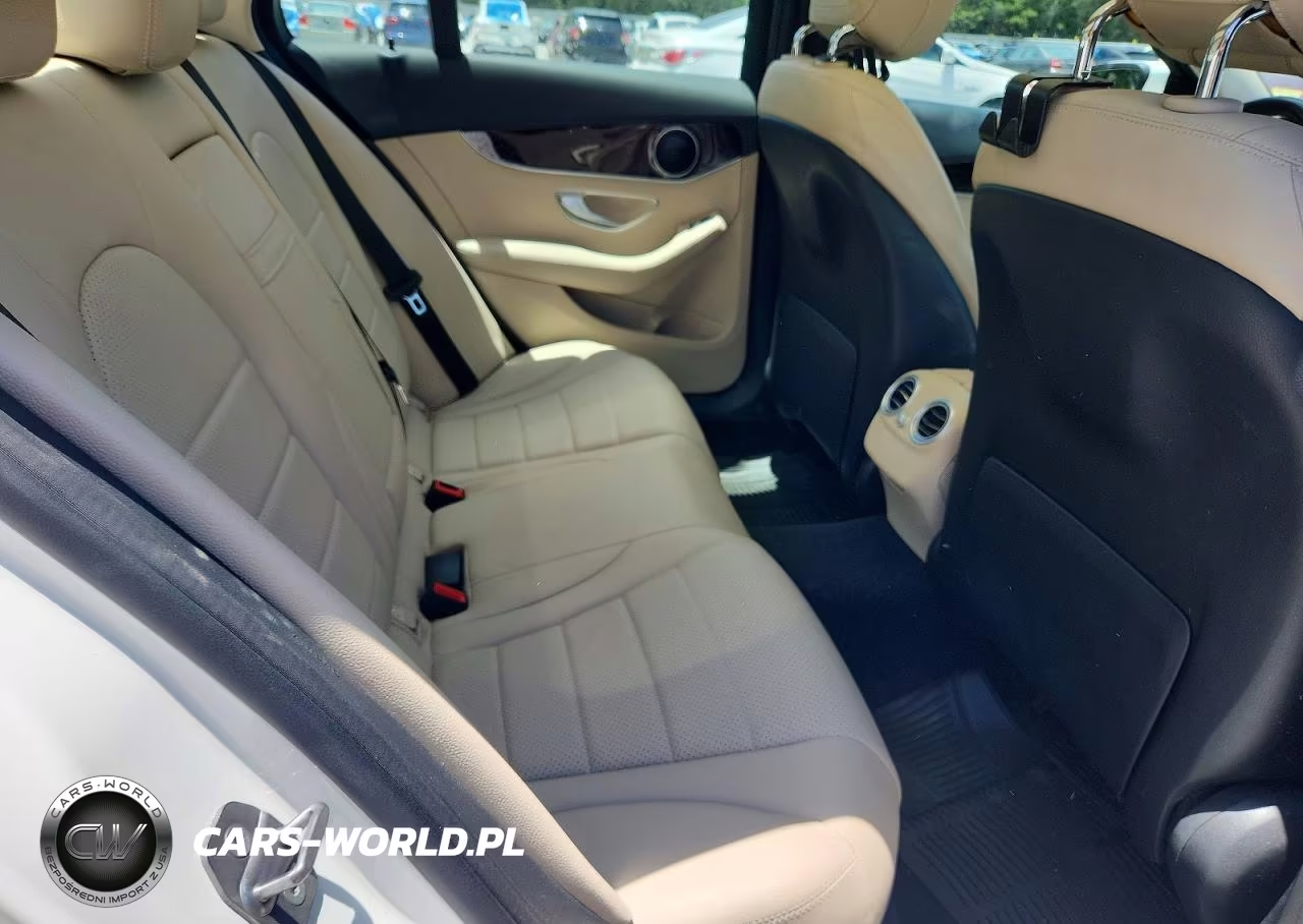 2018 Mercedes-Benz C 300 VIN:WDDWF4JB3JR330833 - 10