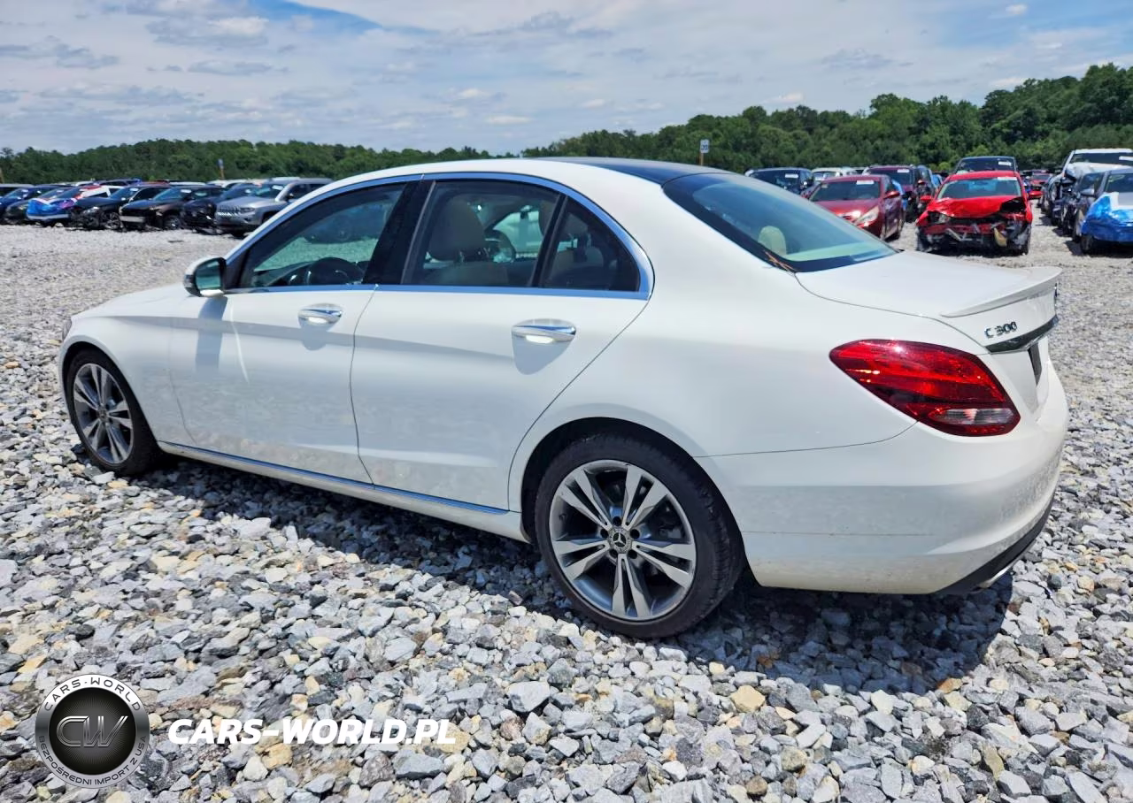 2018 Mercedes-Benz C 300 VIN:WDDWF4JB3JR330833 - 2