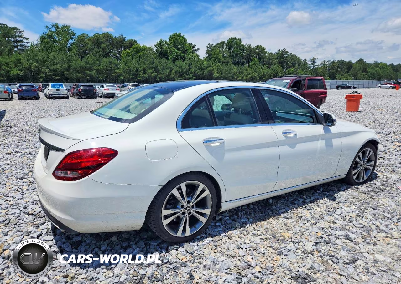 2018 Mercedes-Benz C 300 VIN:WDDWF4JB3JR330833 - 3