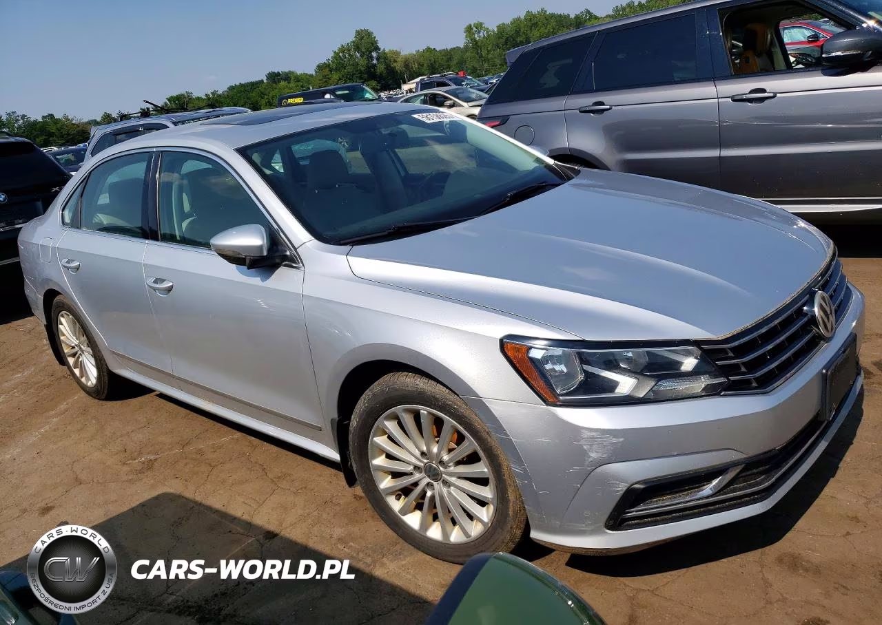 2016 Volkswagen Passat VIN:1VWBT7A38GC020598 - 4