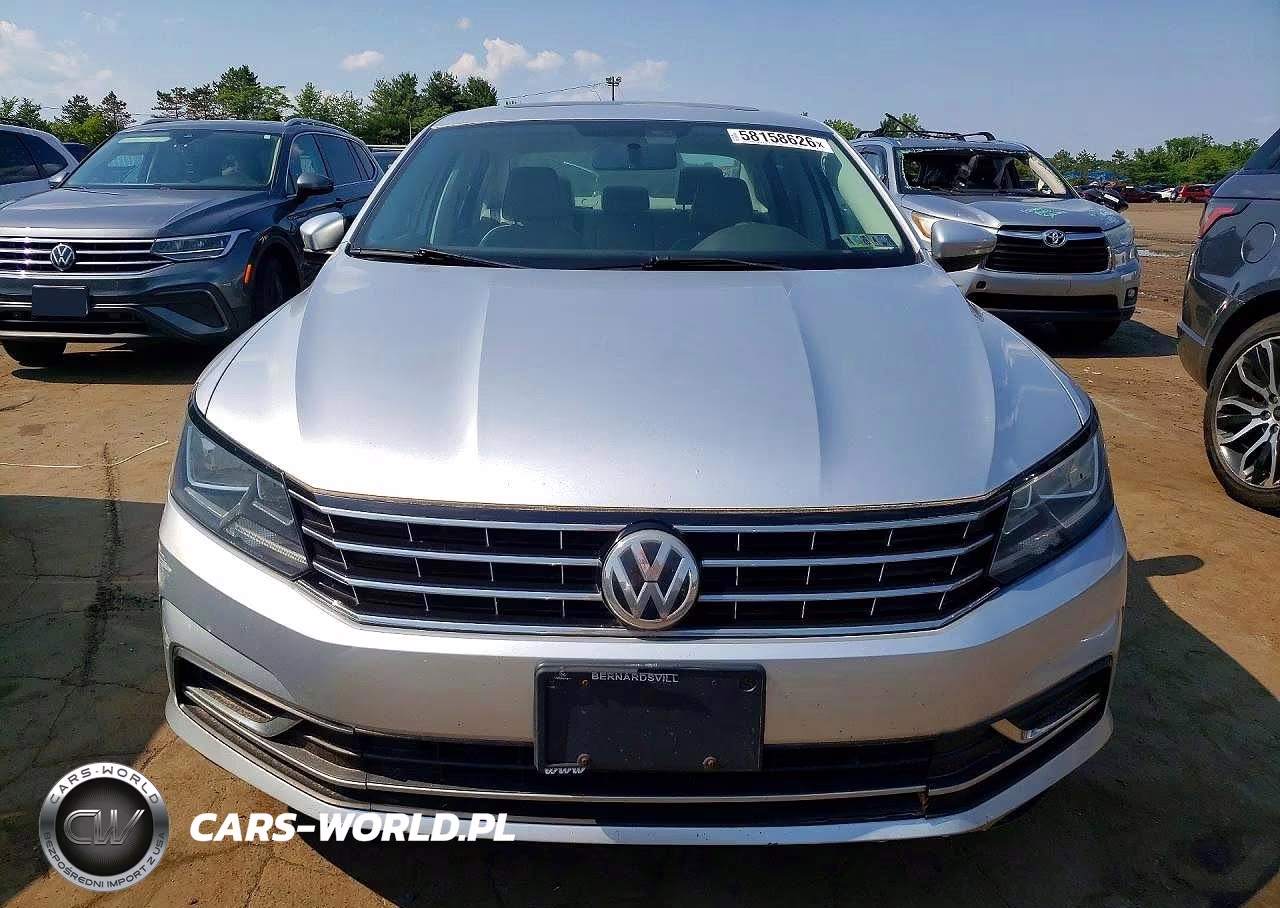 2016 Volkswagen Passat VIN:1VWBT7A38GC020598 - 5