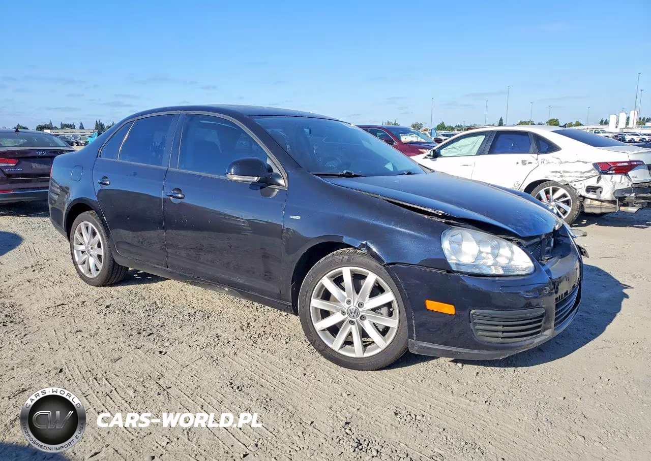 2010 Volkswagen Jetta Wolfsburg VIN:3VWRA7AJXAM046418 - 4
