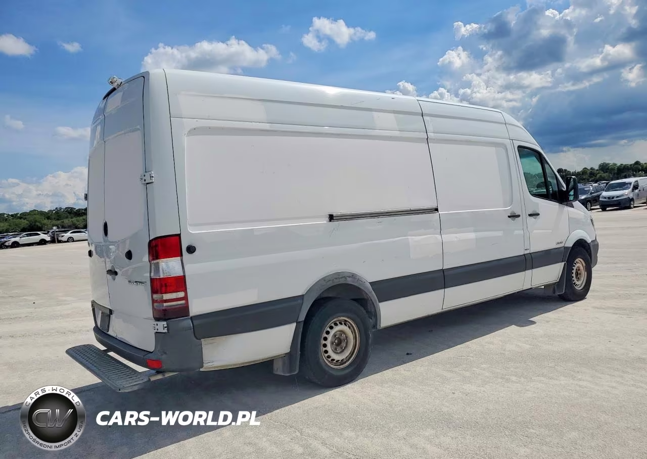 2016 Mercedes Benz Sprinter 2500 Delivery Van VIN:WD3PE8DD8GP250271 - 3