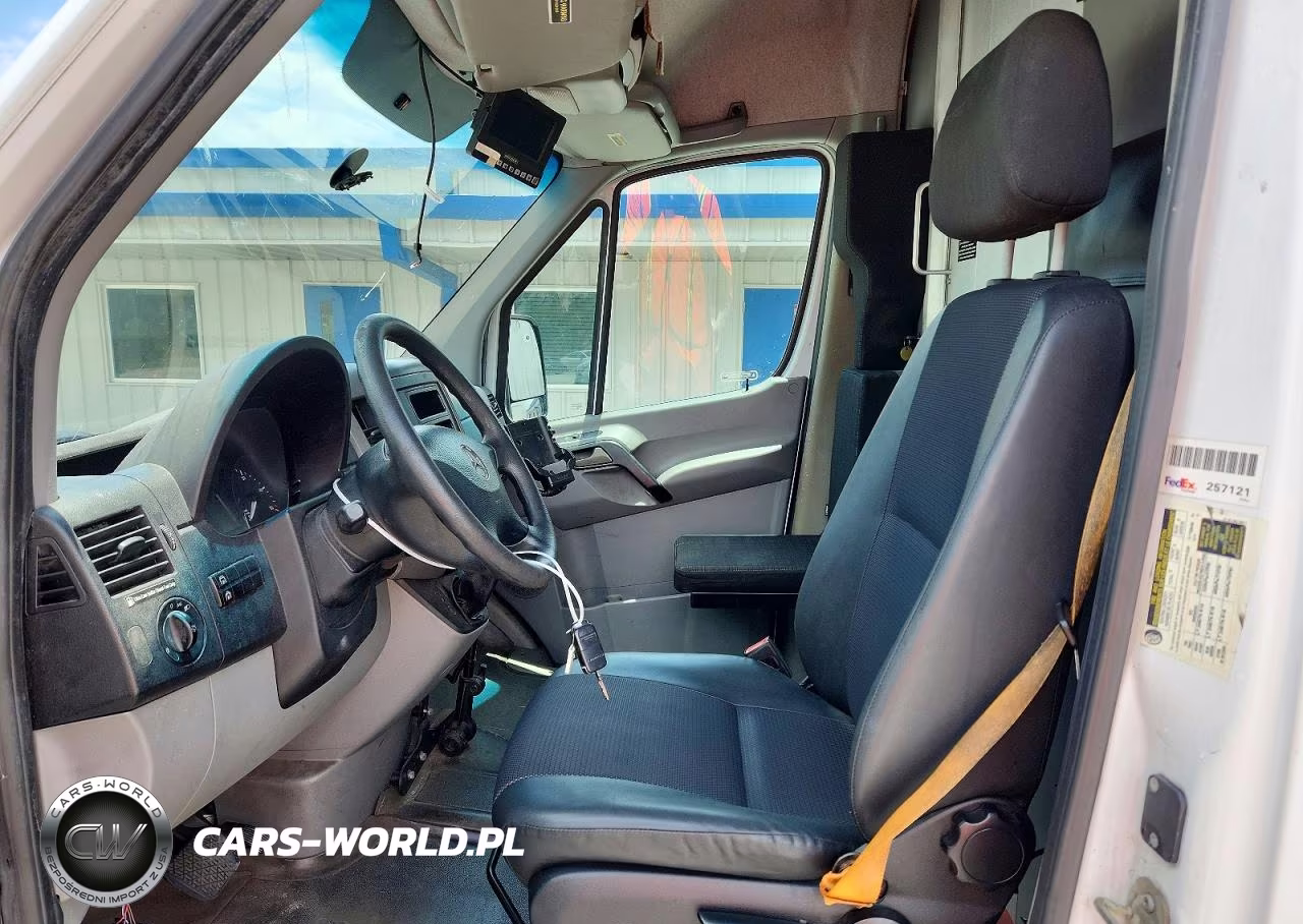 2016 Mercedes Benz Sprinter 2500 Delivery Van VIN:WD3PE8DD8GP250271 - 7
