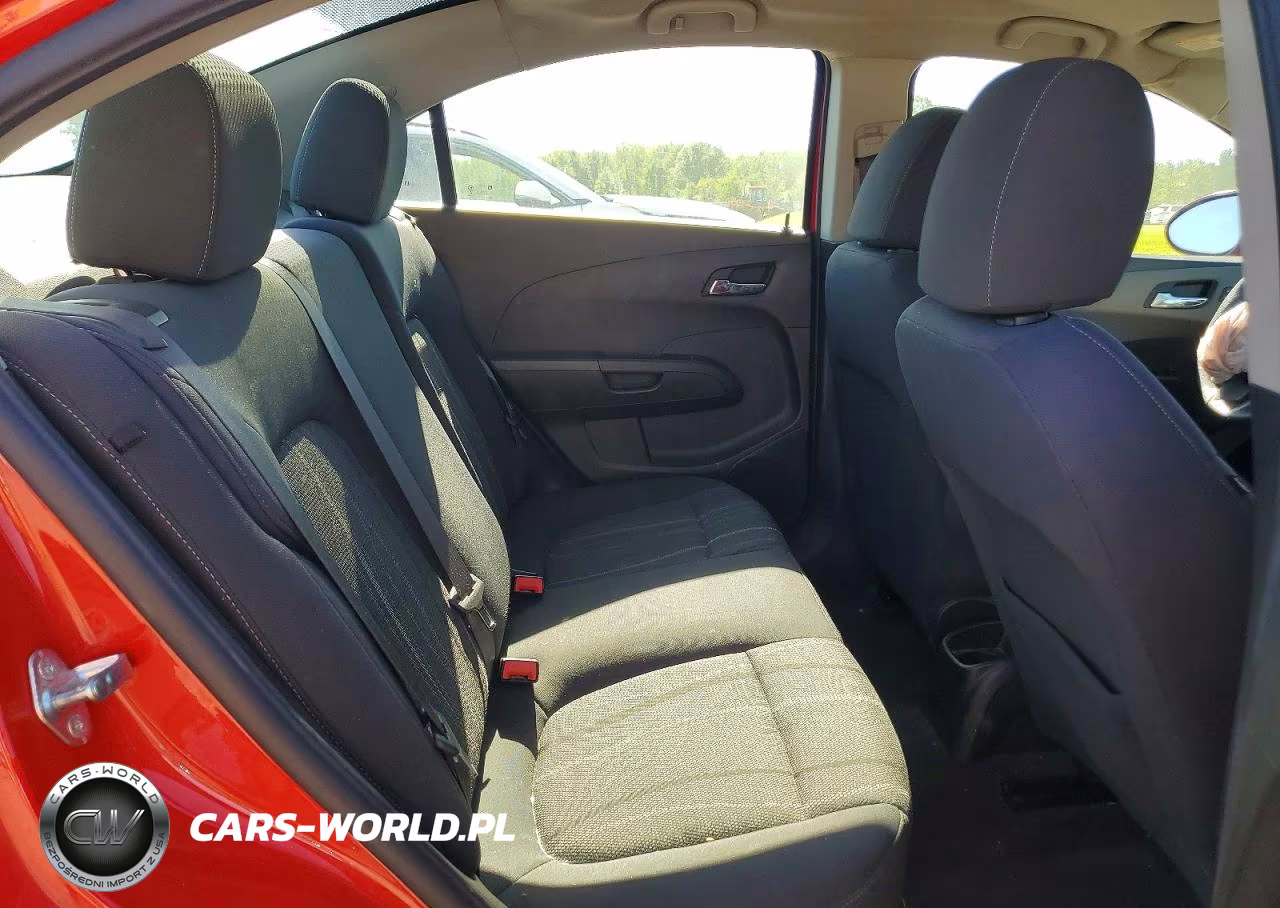 2016 Chevrolet Sonic Lt VIN:1G1JC5SH6G4117167 - 10