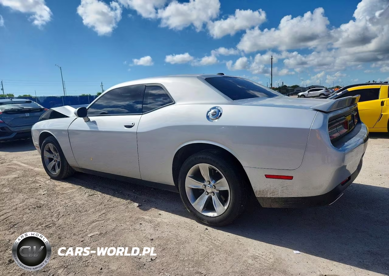 2022 Dodge Challenger Sxt VIN:2C3CDZAG1NH260268 - 2