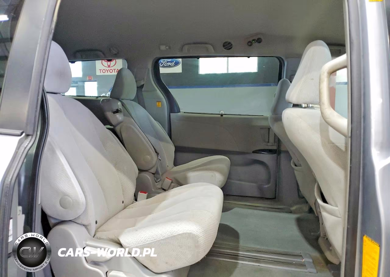 2012 Toyota Sienna Le VIN:5TDKK3DC0CS240935 - 11