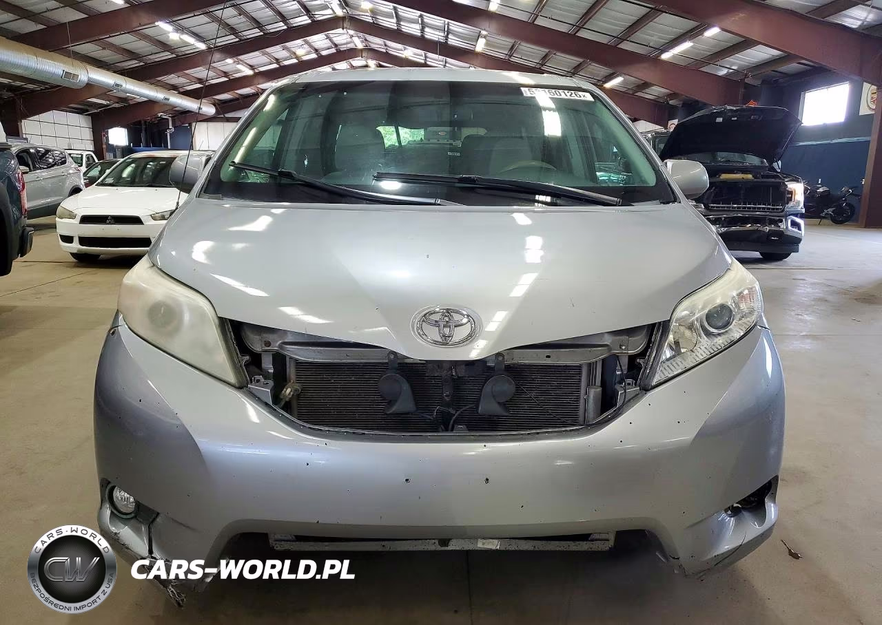 2012 Toyota Sienna Le VIN:5TDKK3DC0CS240935 - 5