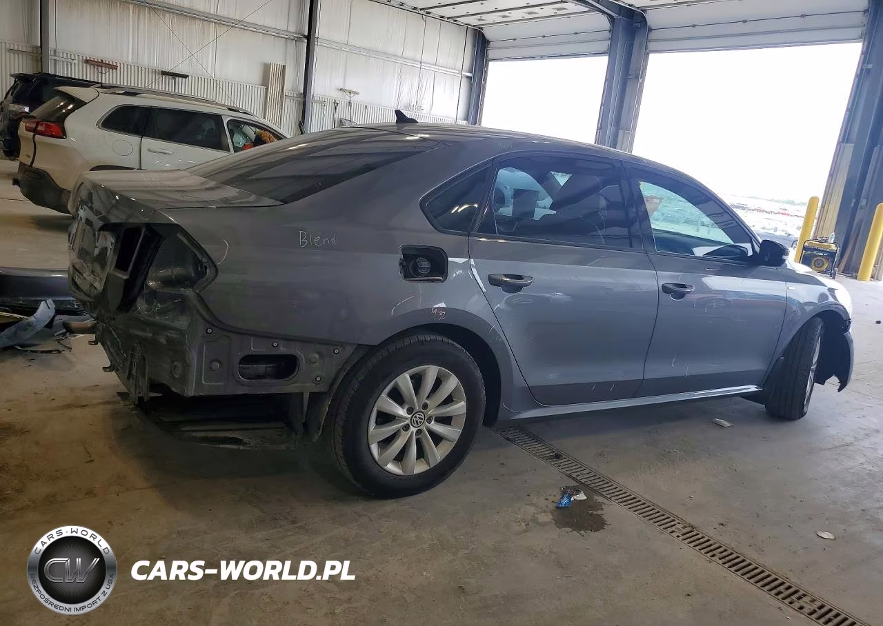 2014 Volkswagen Passat S VIN:1VWAS7A33EC120877 - 3