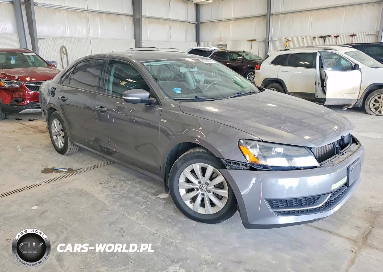 2014 Volkswagen Passat S VIN:1VWAS7A33EC120877 - 4