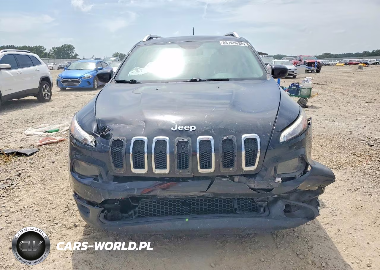 2017 Jeep Cherokee Latitude VIN:1C4PJMCB5HW544843 - 5