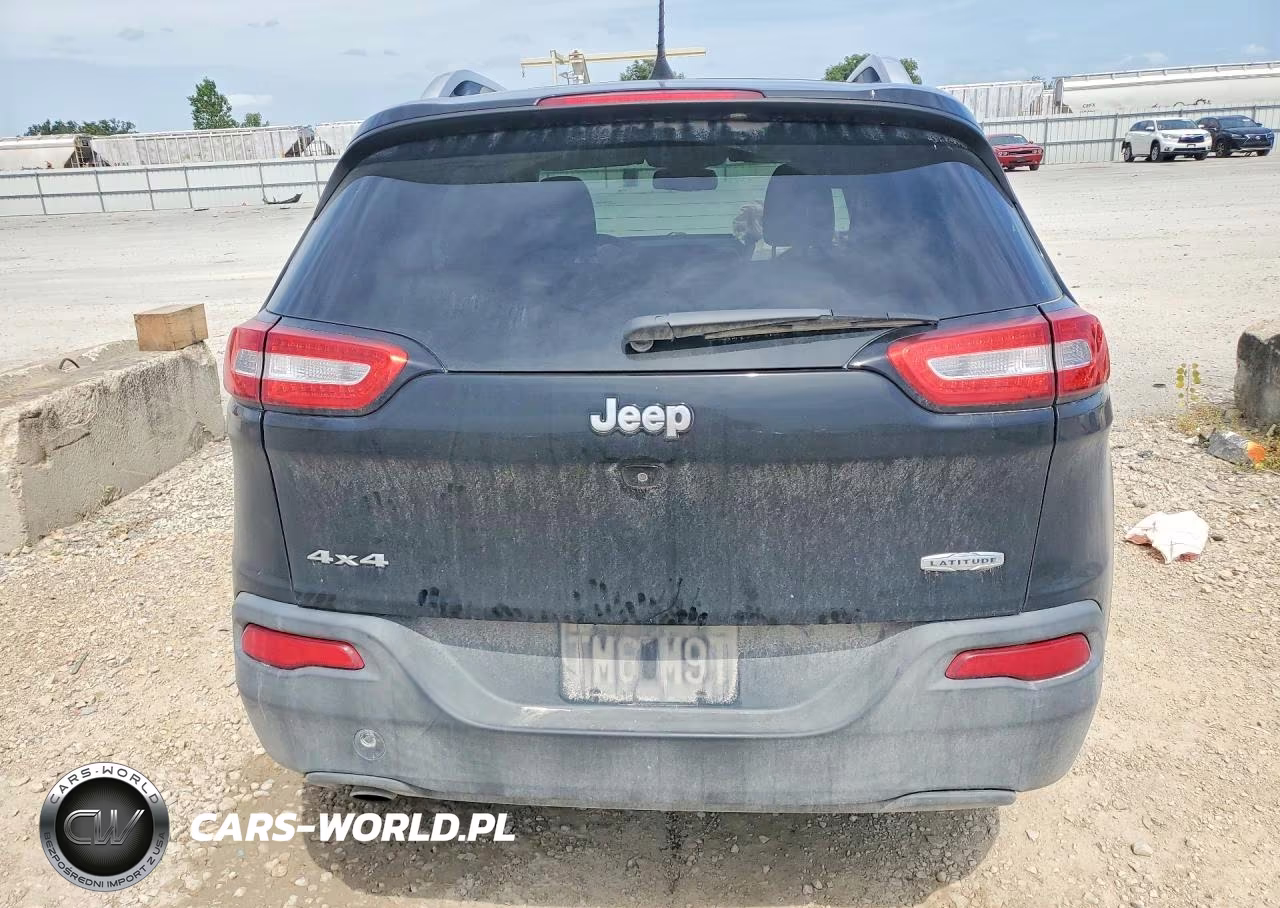 2017 Jeep Cherokee Latitude VIN:1C4PJMCB5HW544843 - 6