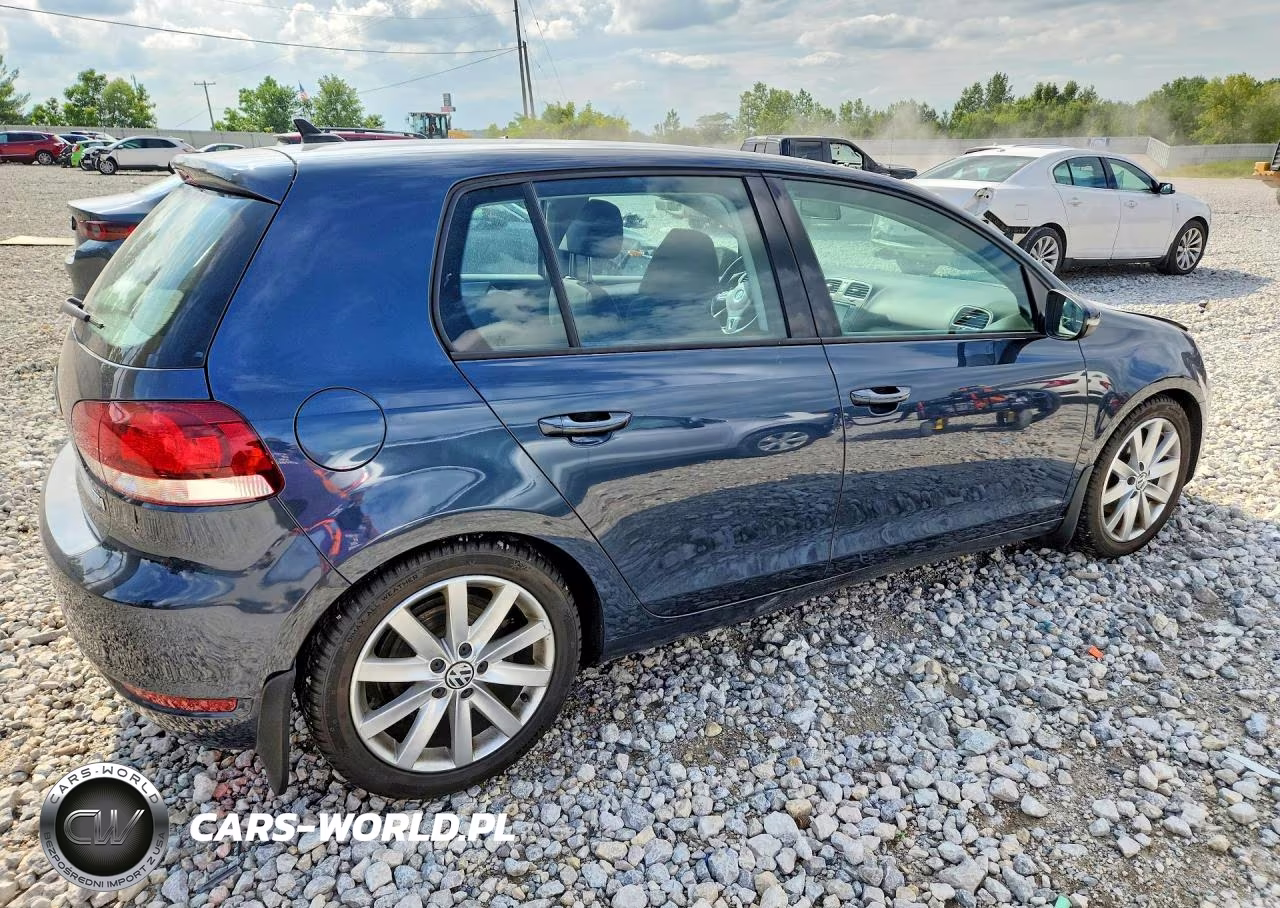2011 Volkswagen Golf VIN:WVWDM7AJXBW231431 - 3