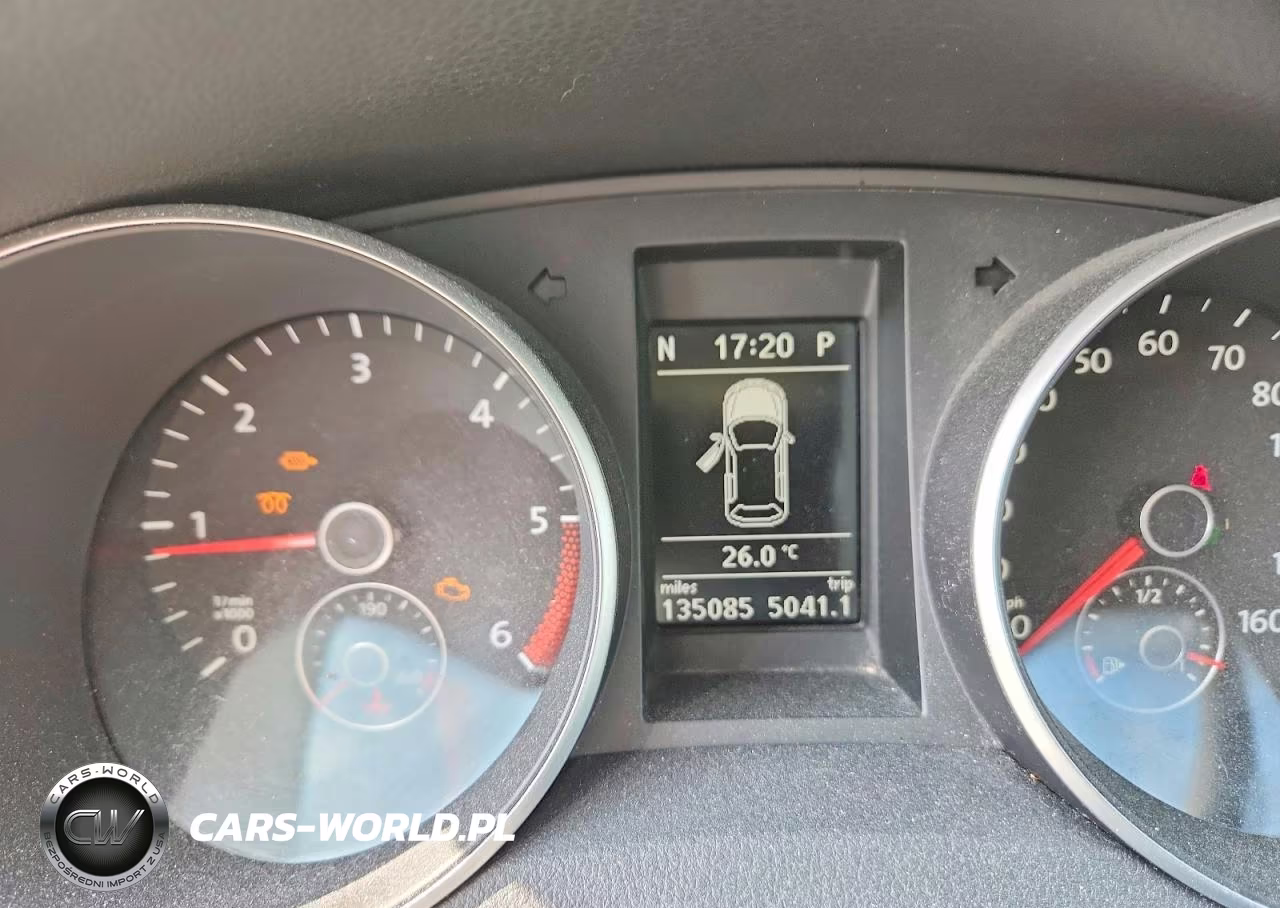 2011 Volkswagen Golf VIN:WVWDM7AJXBW231431 - 9