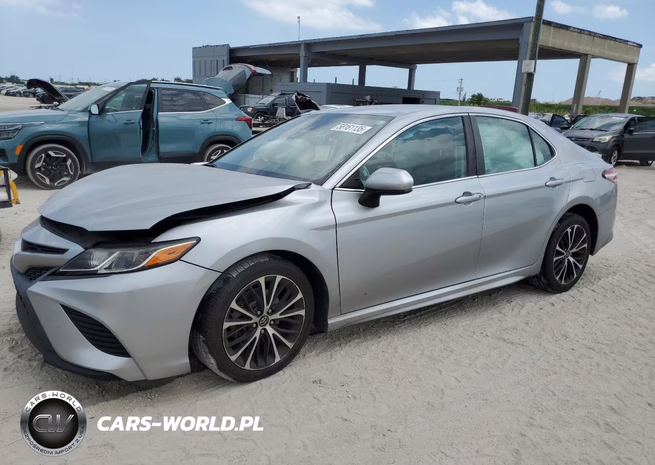 2020 Toyota Camry Se – zdjęcie 1 z 12