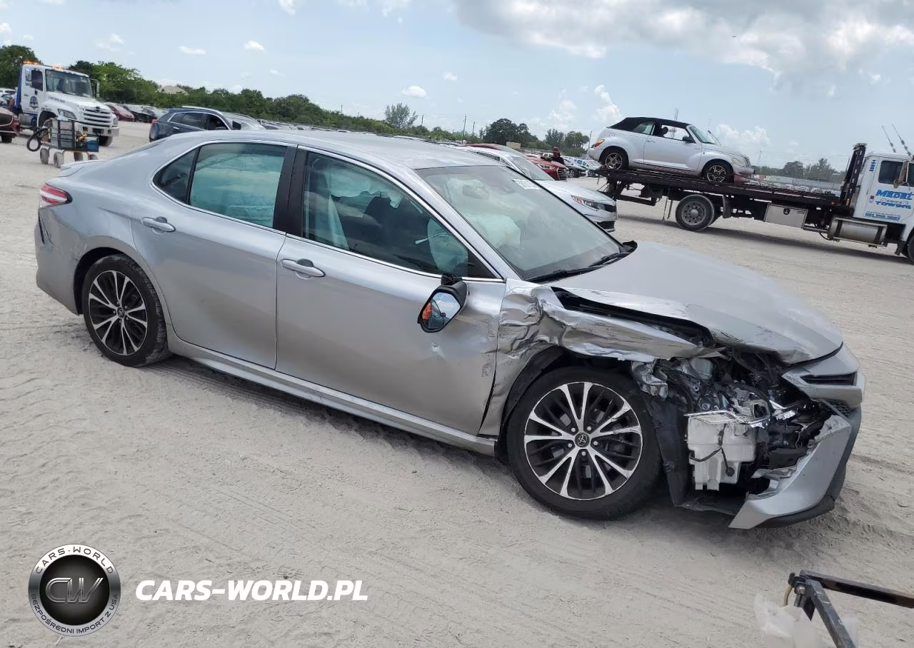 2020 Toyota Camry Se VIN:4T1G11AKXLU891862 - 4