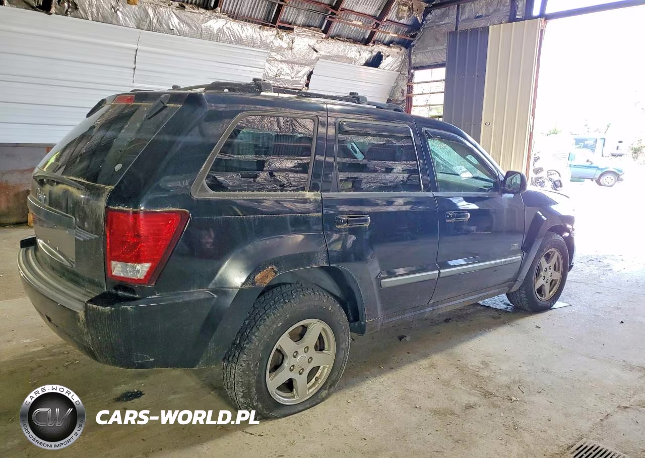 2007 Jeep Grand Cherokee Laredo VIN:1J8GR48K47C622913 - 3