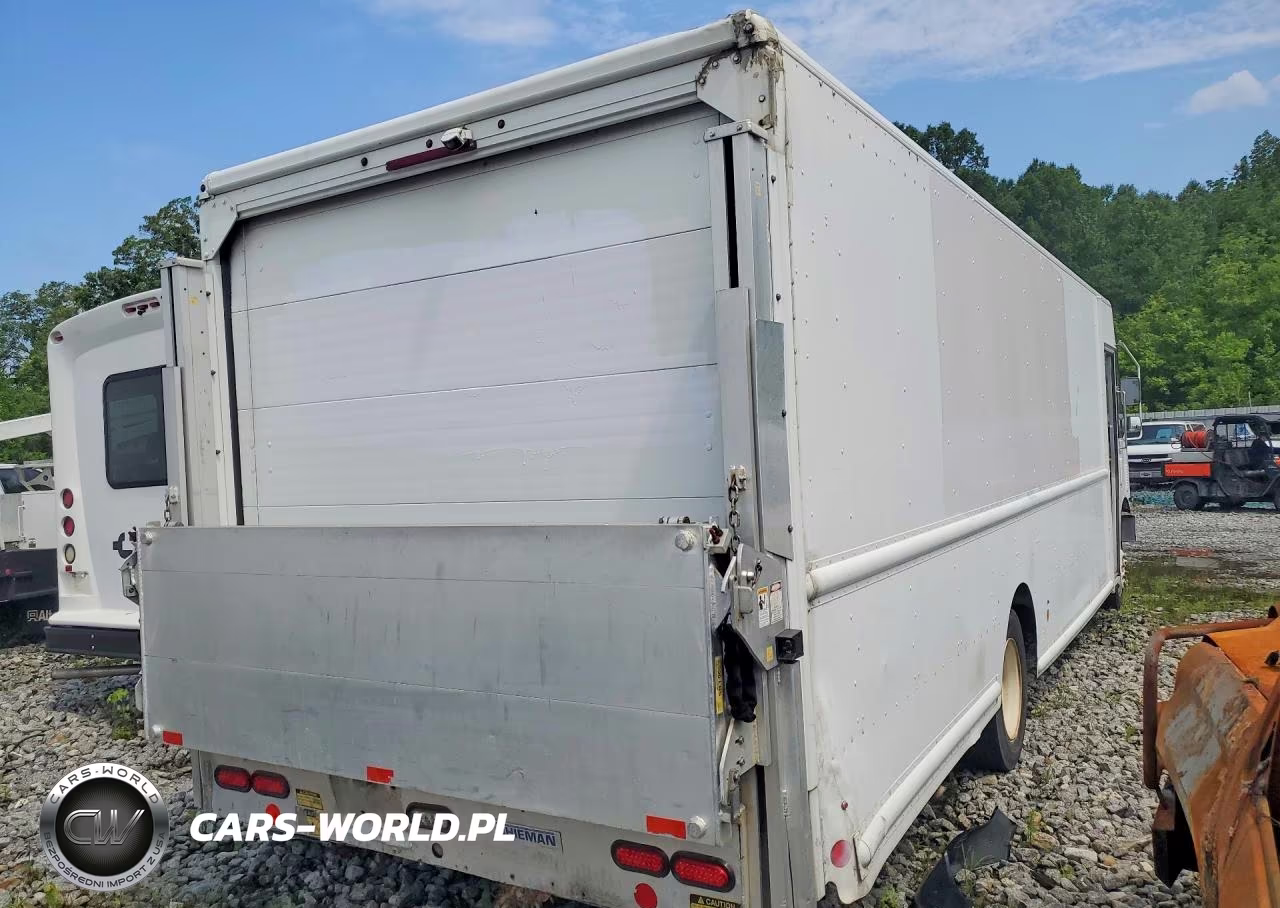 2014 Freightliner Mt55G Chassis Delivery Truck VIN:4UZAC3DV6ECFL0612 - 3