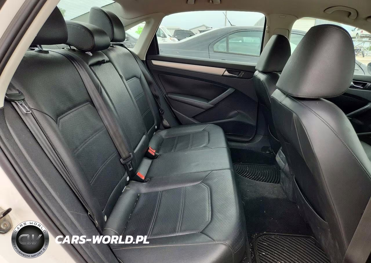 2012 Volkswagen Passat Se VIN:1VWBP7A38CC004268 - 10