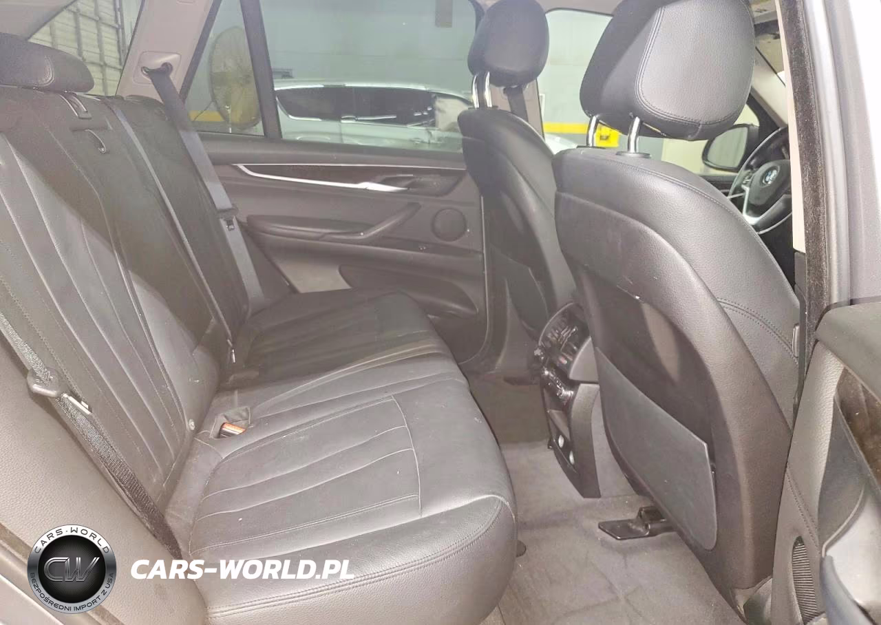 2016 BMW X5 xDrive35I VIN:5UXKR0C5XG0P30464 - 11