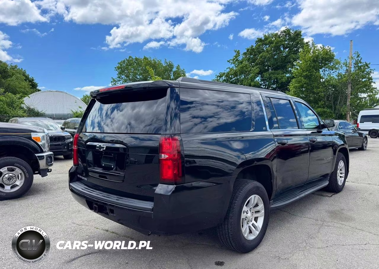 2018 Chevrolet Suburban K1500 Lt VIN:1GNSKHKC9JR267568 - 4