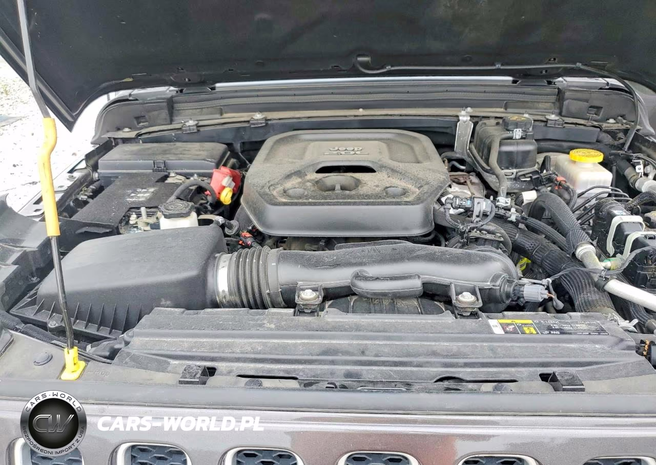 2020 Jeep Wrangler Unlimited Sahara VIN:1C4HJXEN5LW199528 - 12