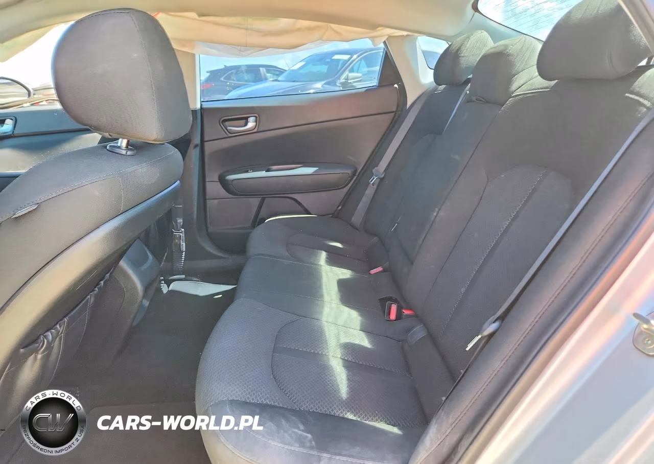 2018 Kia Optima Lx VIN:5XXGT4L38JG255224 - 10