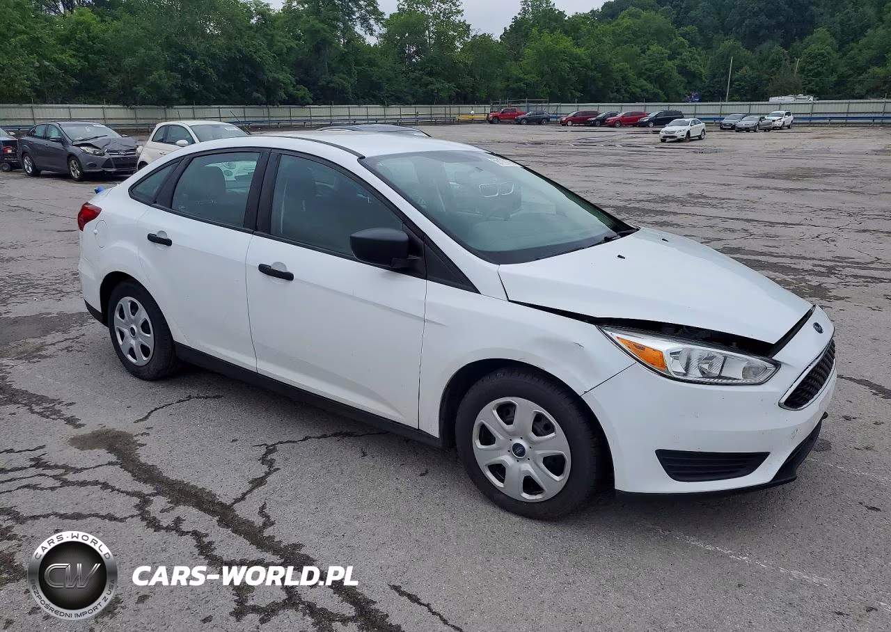 2017 Ford Focus S VIN:1FADP3E22HL294977 - 4