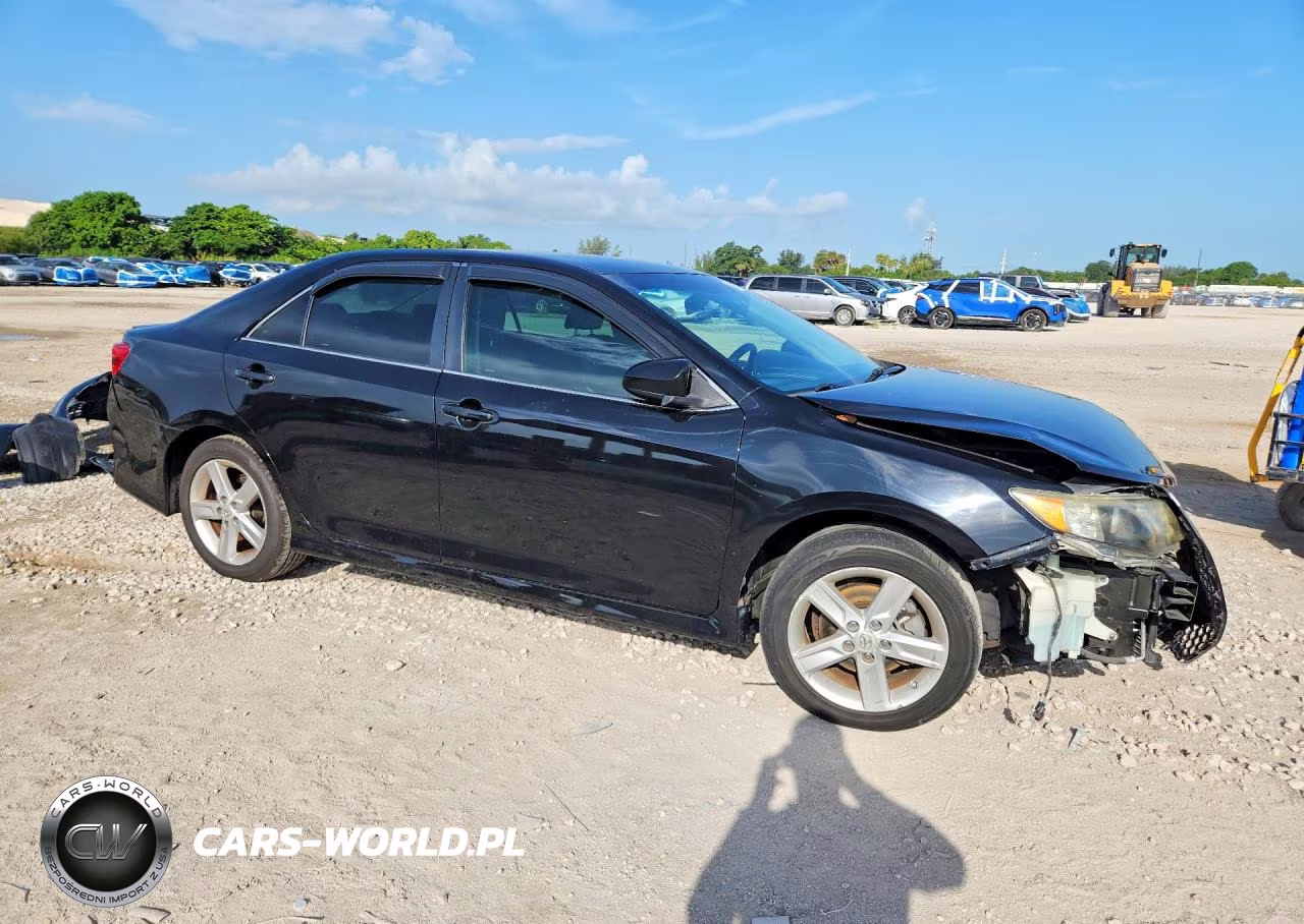 2014 Toyota Camry Se VIN:4T1BF1FK2EU322267 - 4