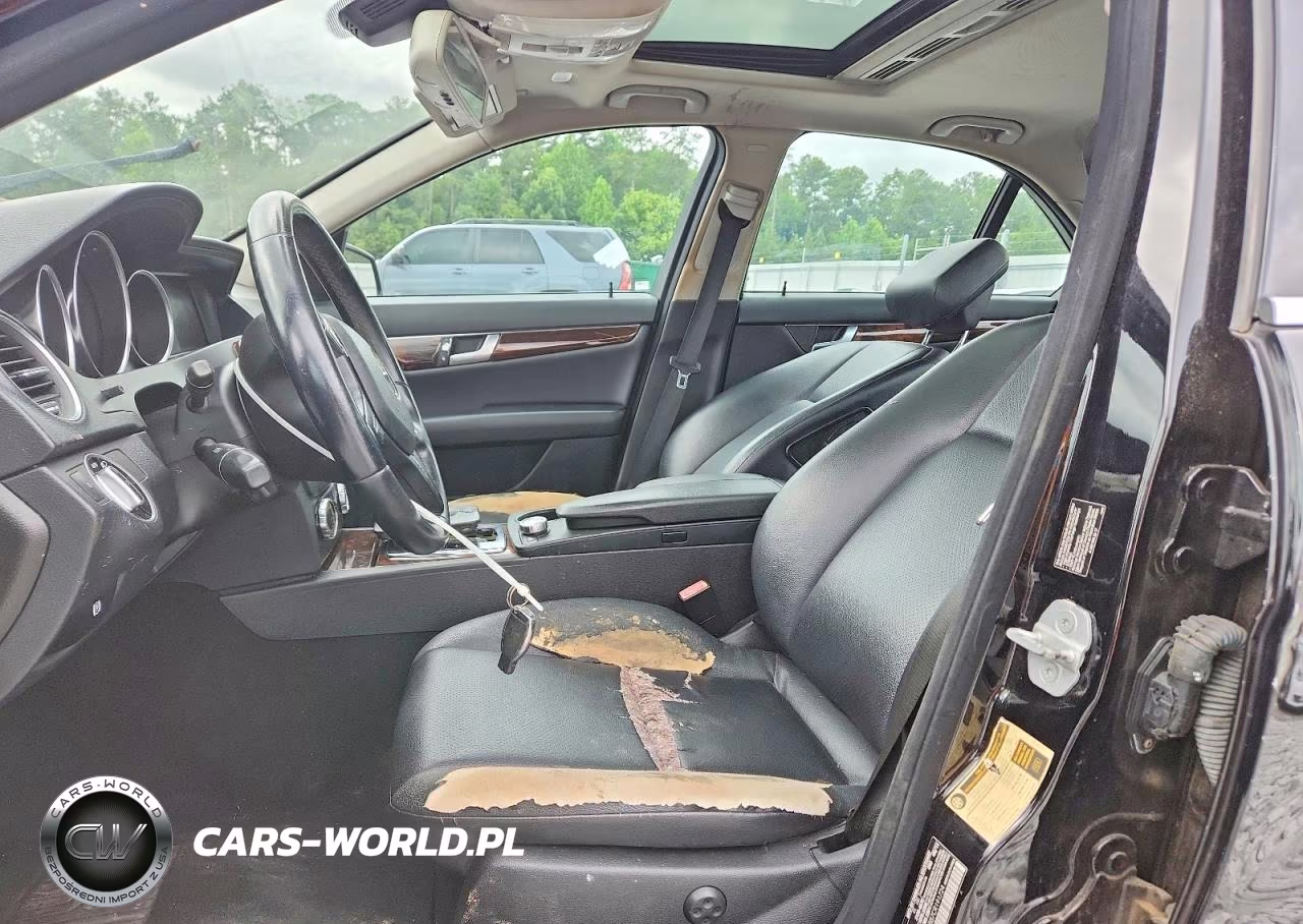 2012 Mercedes-Benz C 300 4Matic VIN:WDDGF8BB7CR191724 - 7