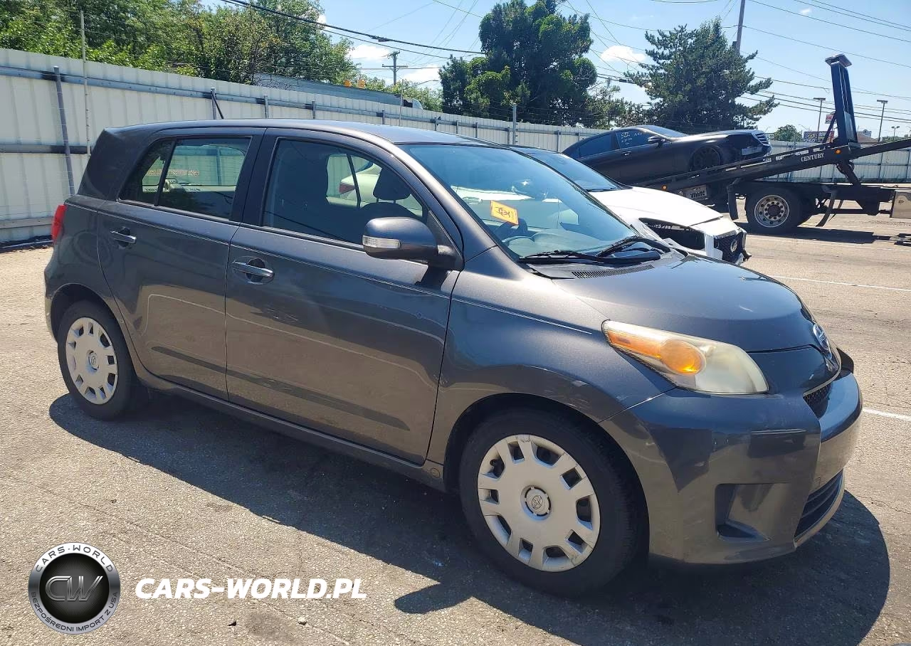 2013 Scion Xd Base VIN:JTKKUPB48D1030328 - 4