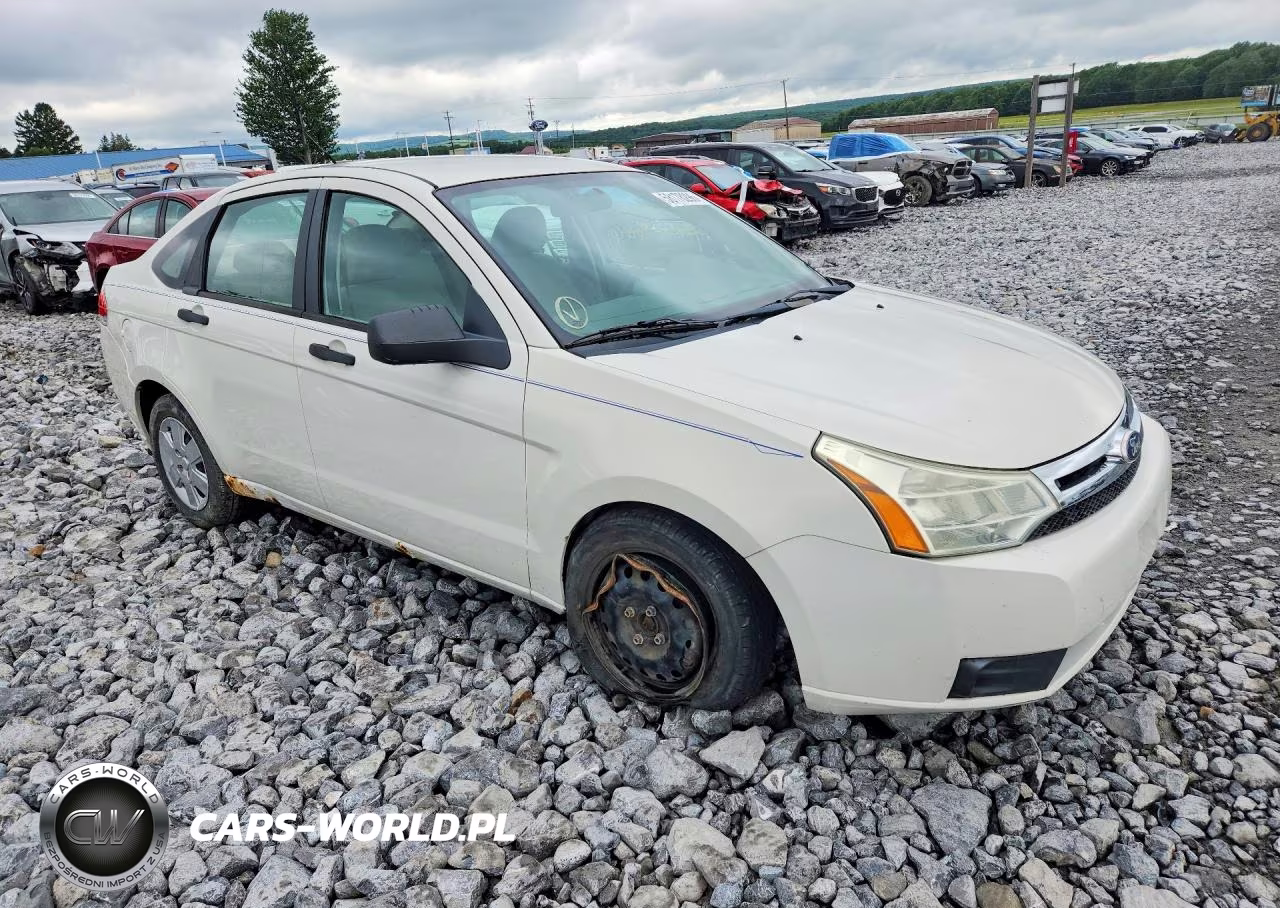 2010 Ford Focus S VIN:1FAHP3ENXAW294306 - 4