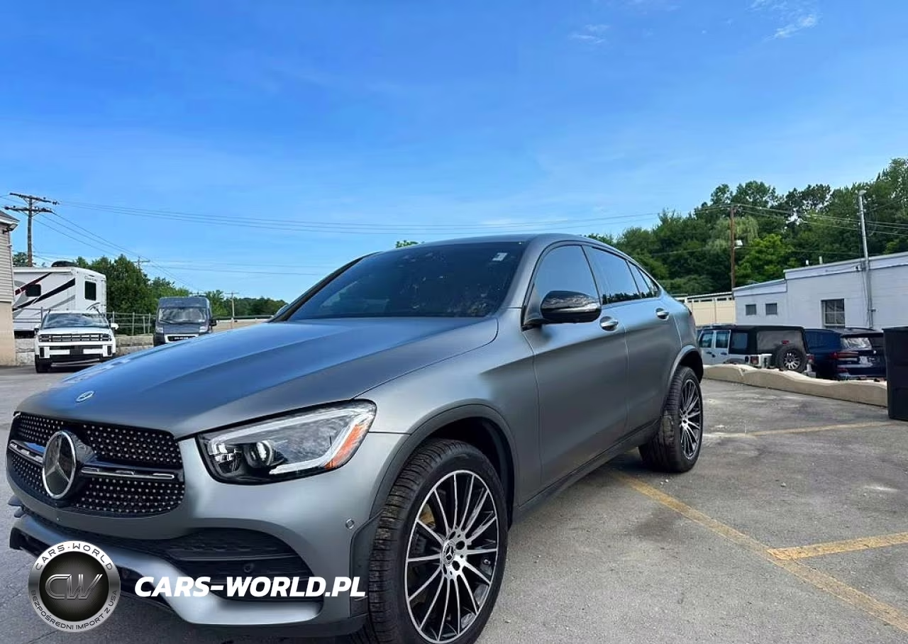 2021 Mercedes-Benz Glc Coupe 300 4Matic – zdjęcie 1 z 10